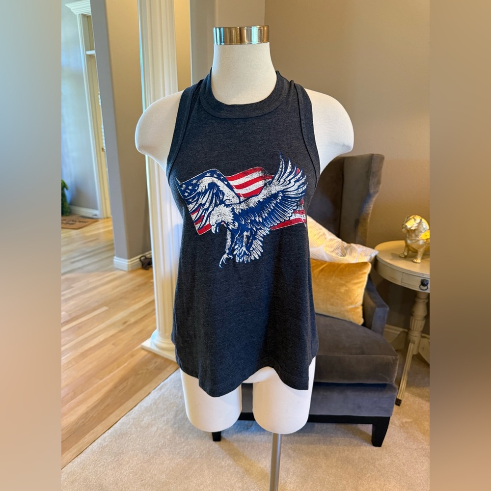 Modern Lux Tank (M) NWOT
